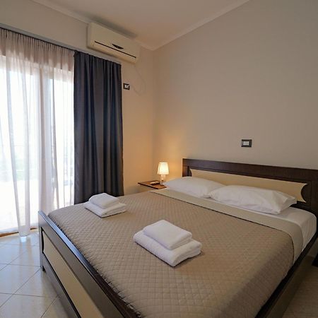 Hotel Deja Vu Ksamil Dış mekan fotoğraf