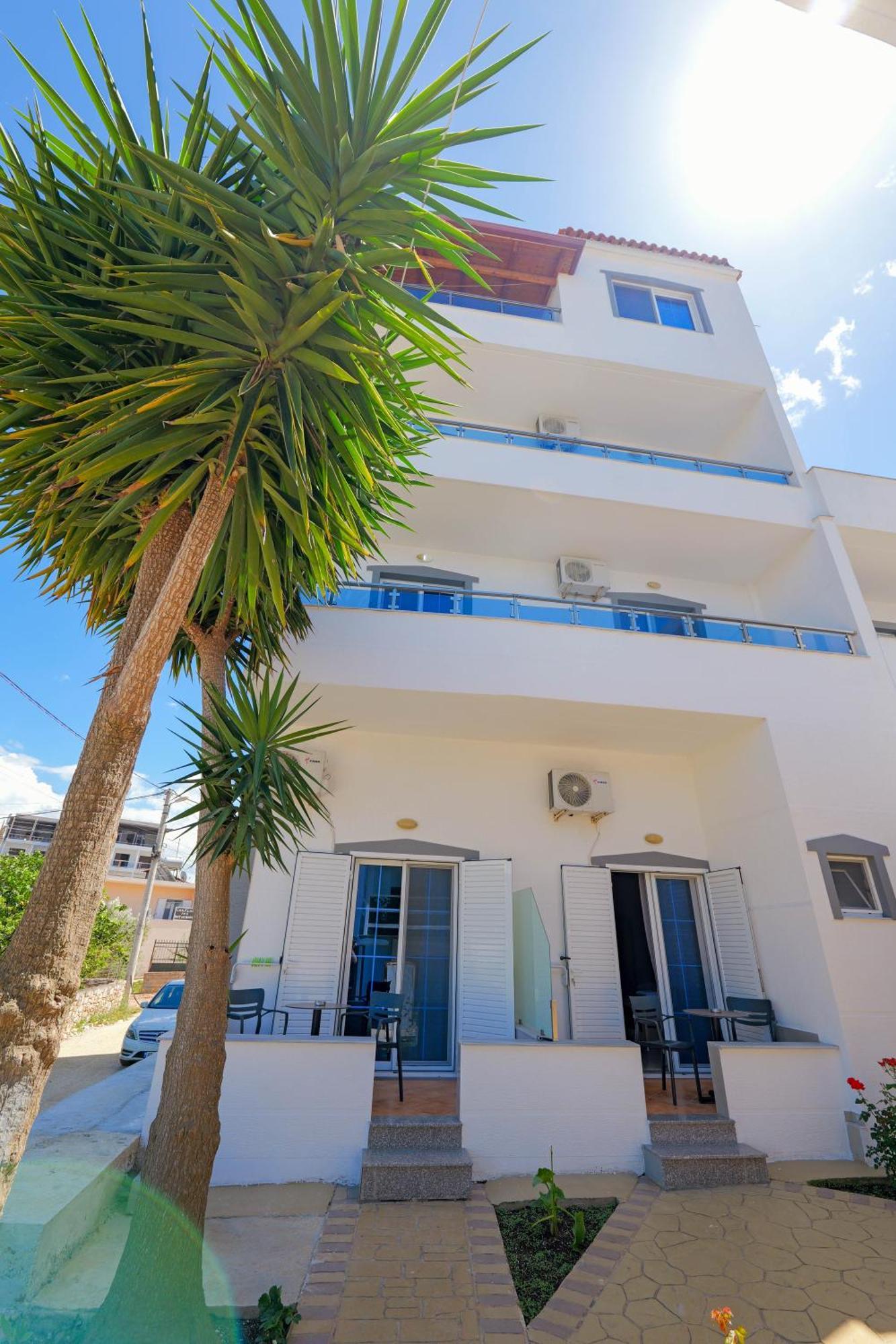 Hotel Deja Vu Ksamil Dış mekan fotoğraf