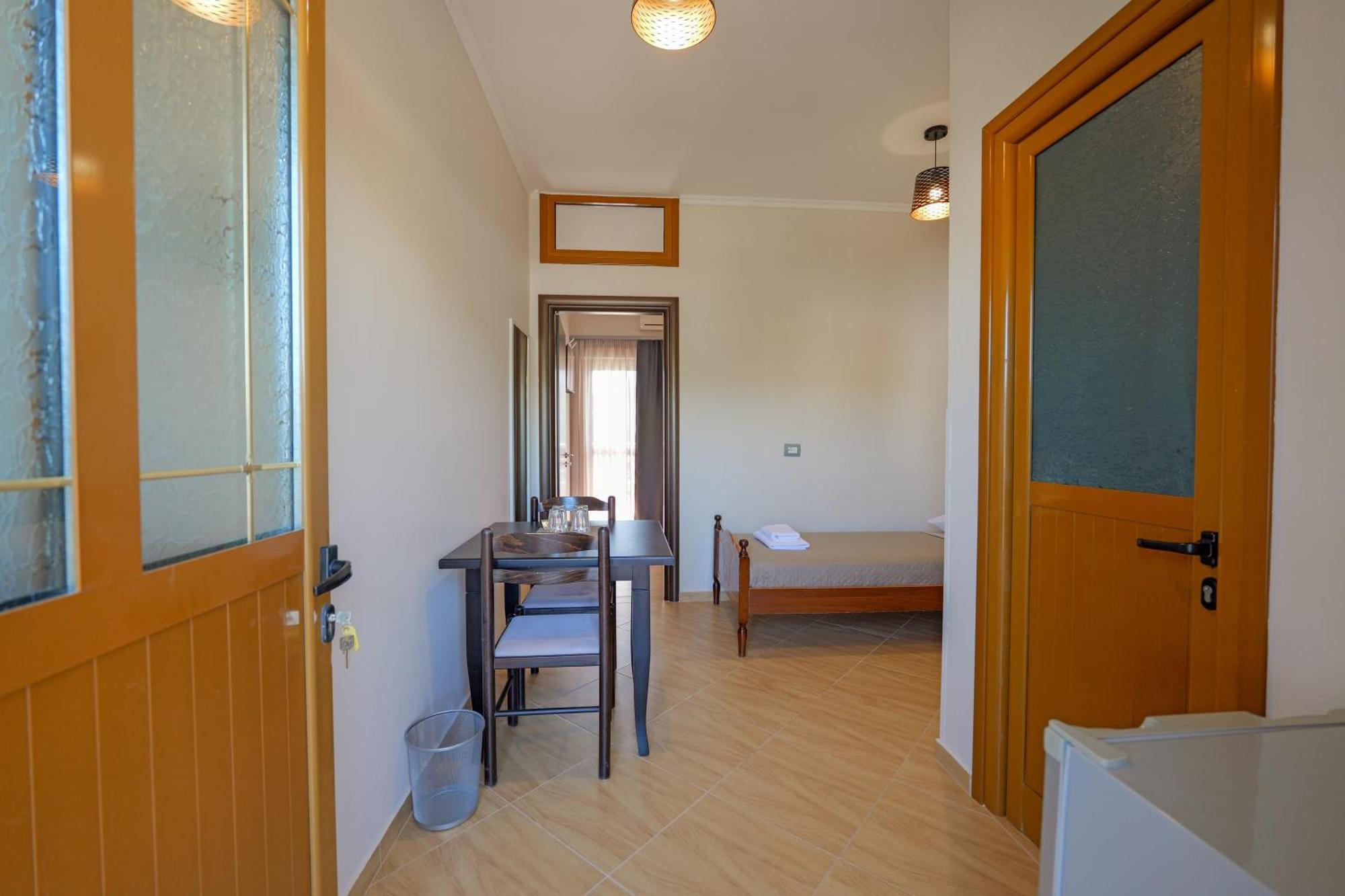 Hotel Deja Vu Ksamil Oda fotoğraf
