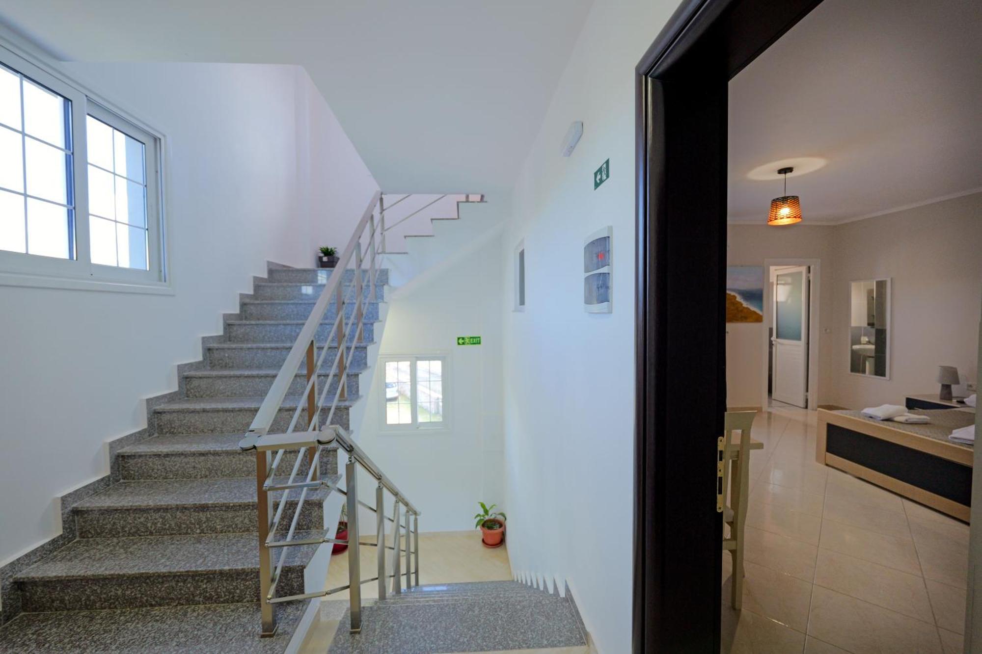Hotel Deja Vu Ksamil Dış mekan fotoğraf