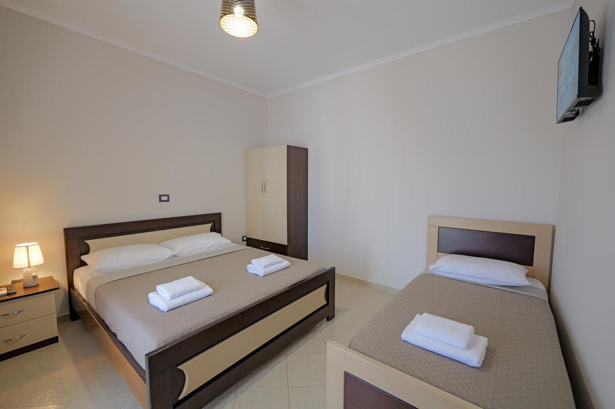 Hotel Deja Vu Ksamil Oda fotoğraf