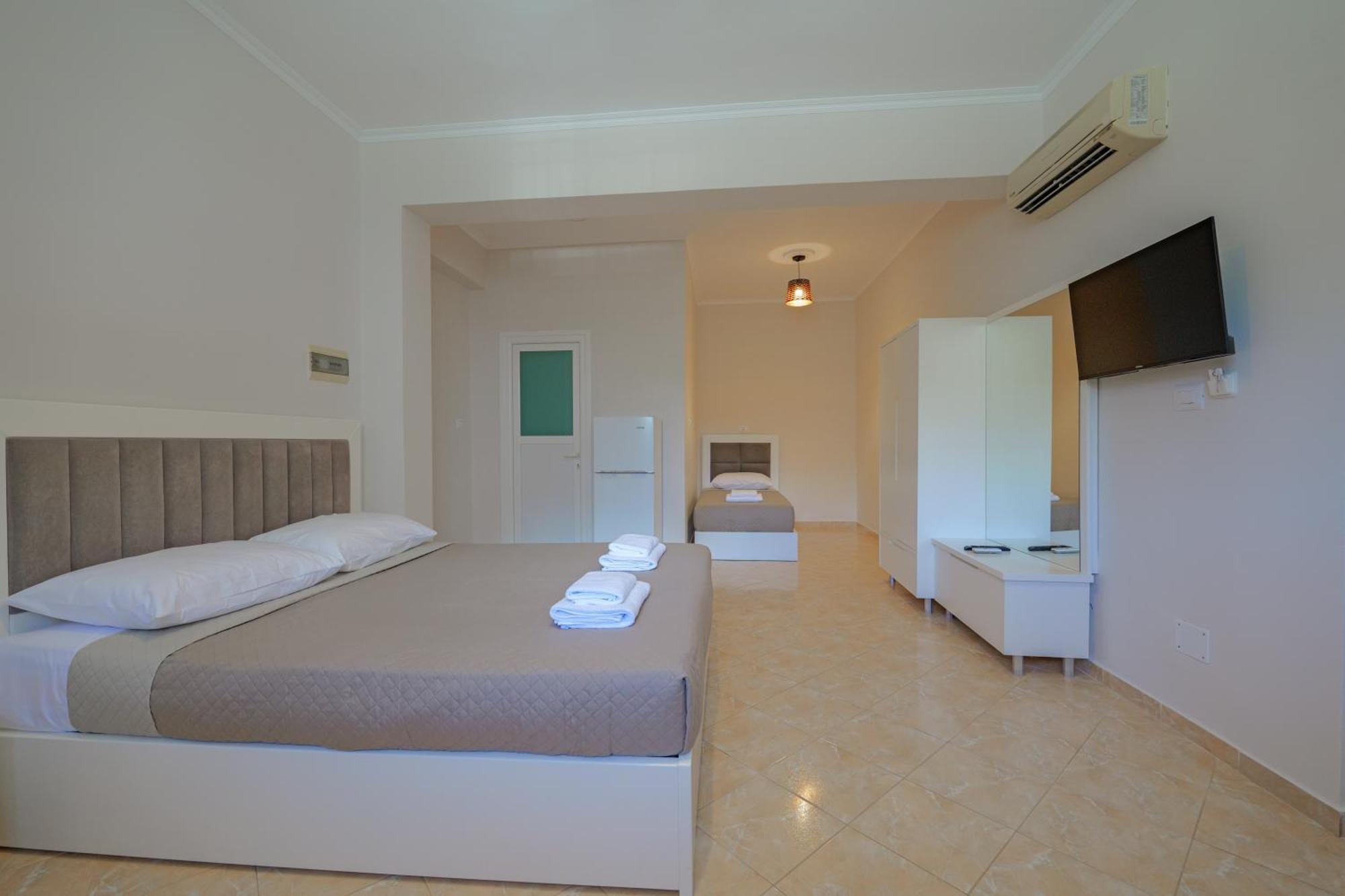 Hotel Deja Vu Ksamil Dış mekan fotoğraf