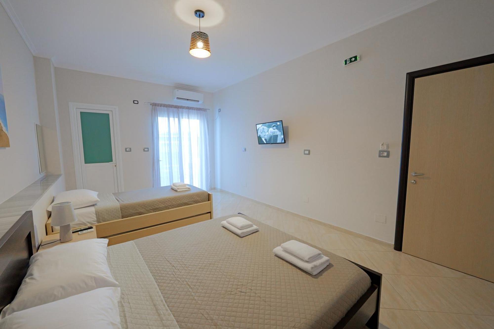 Hotel Deja Vu Ksamil Dış mekan fotoğraf