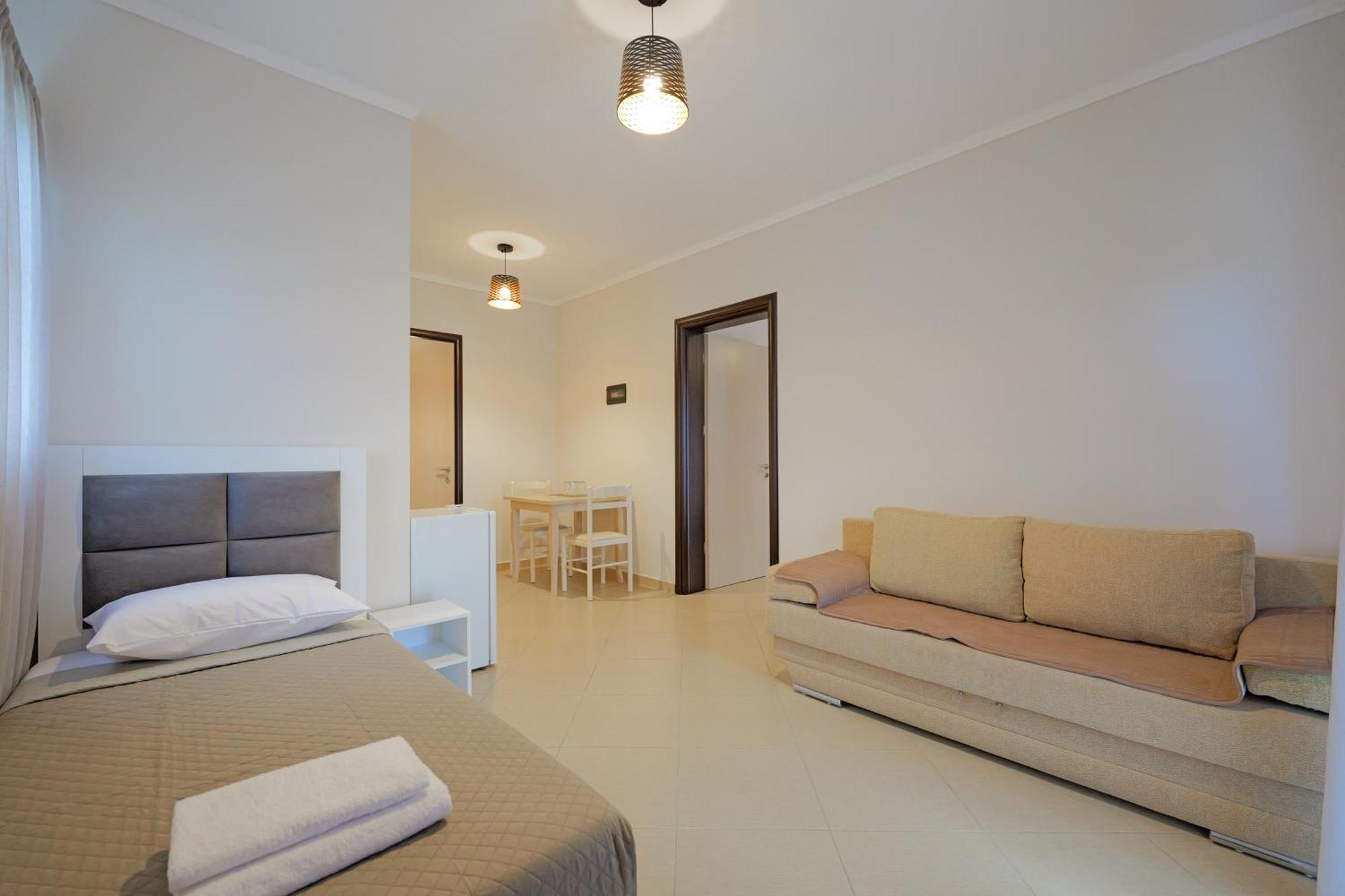 Hotel Deja Vu Ksamil Dış mekan fotoğraf