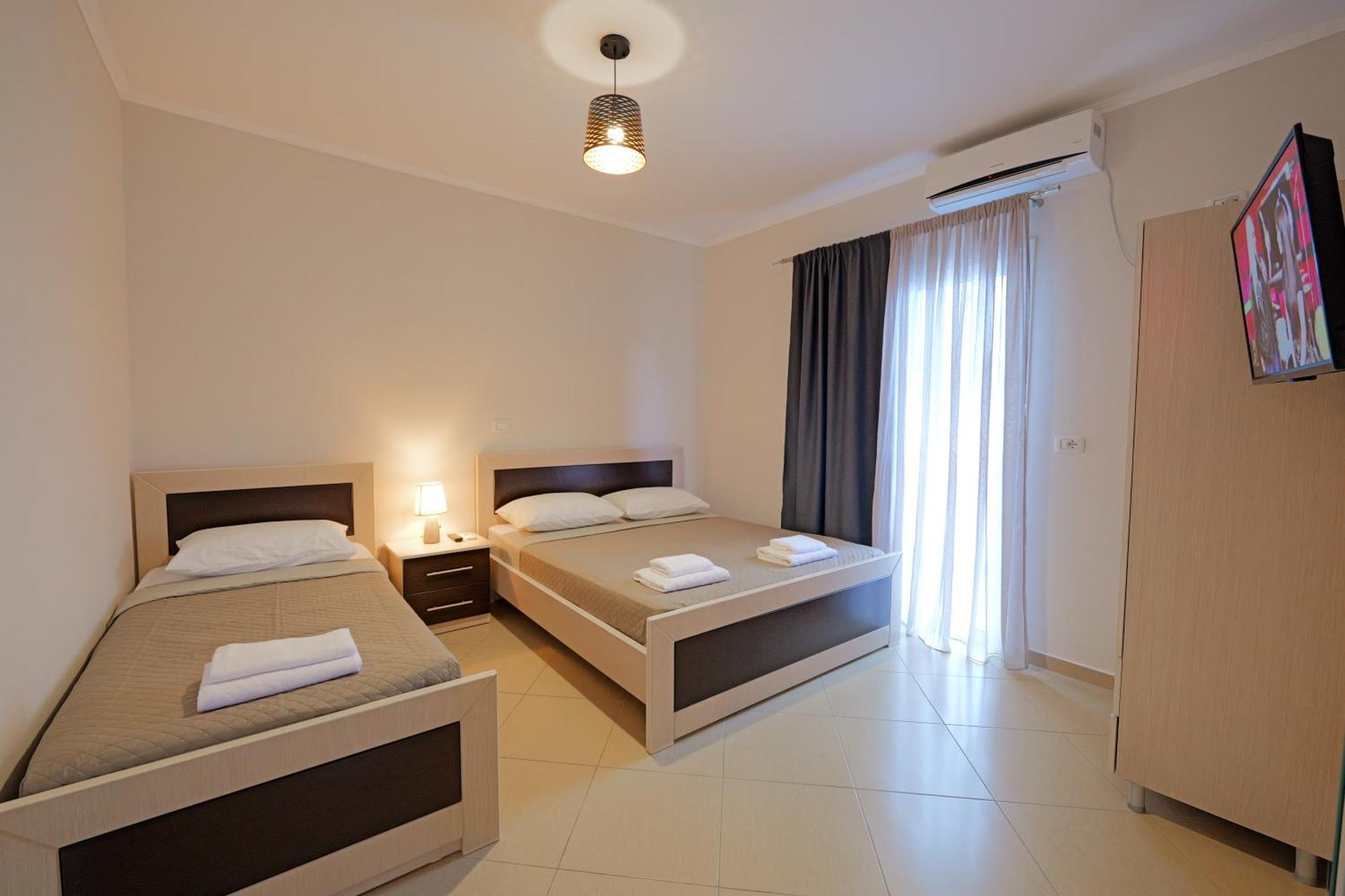 Hotel Deja Vu Ksamil Oda fotoğraf