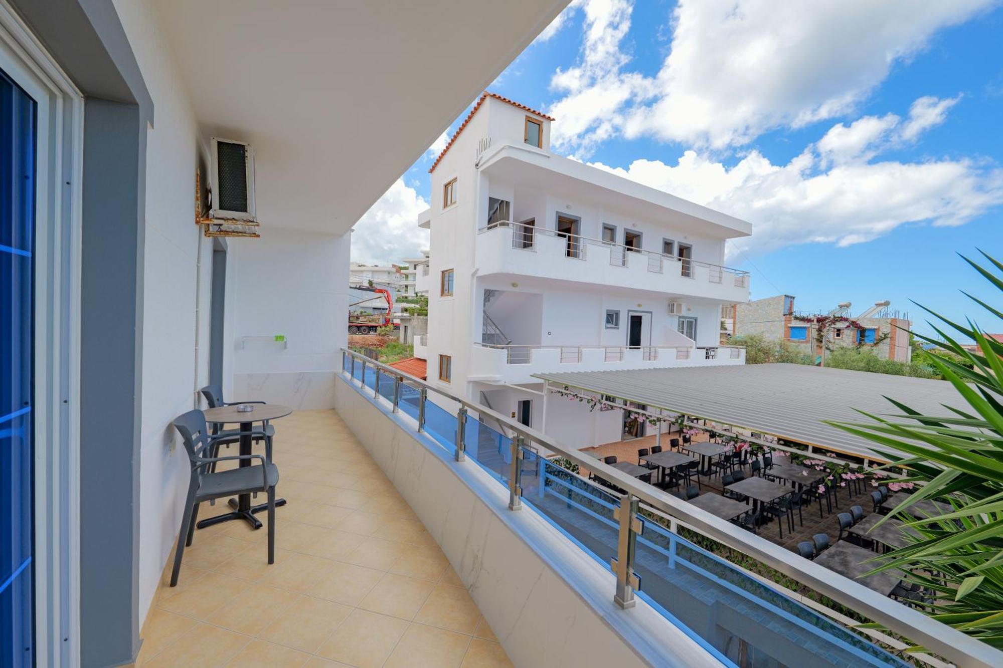 Hotel Deja Vu Ksamil Dış mekan fotoğraf