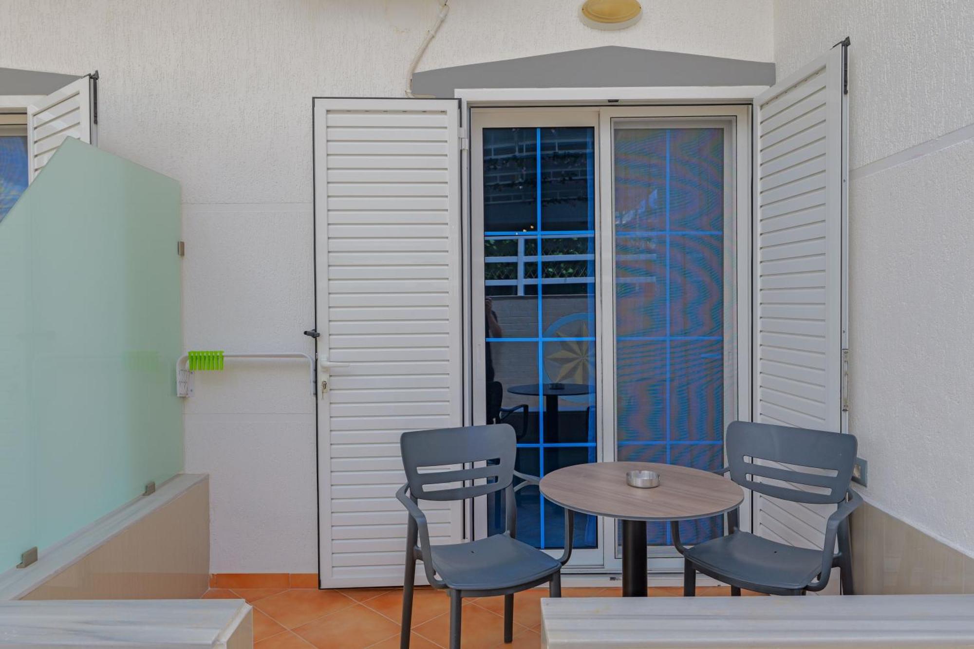 Hotel Deja Vu Ksamil Oda fotoğraf