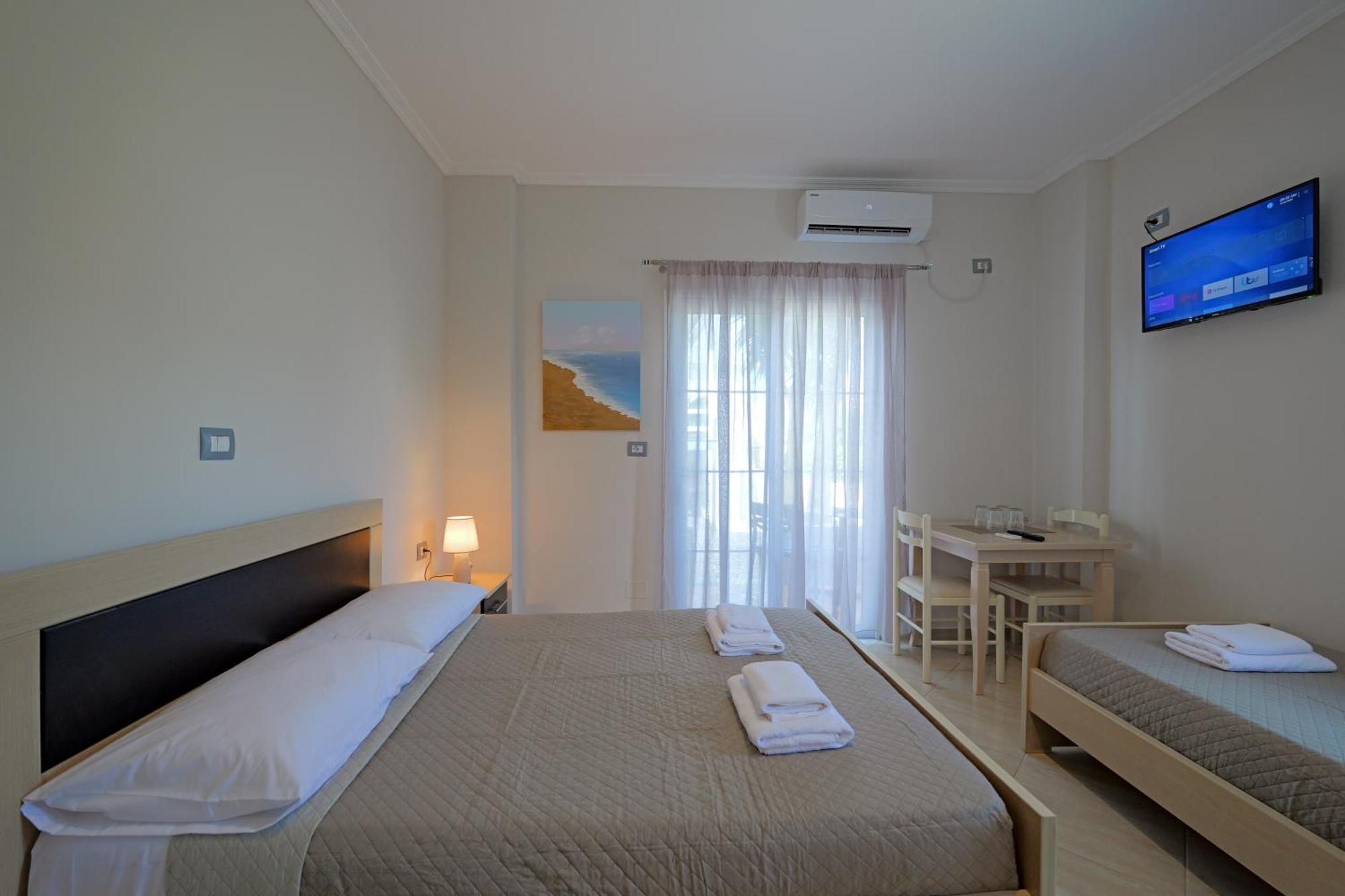 Hotel Deja Vu Ksamil Oda fotoğraf