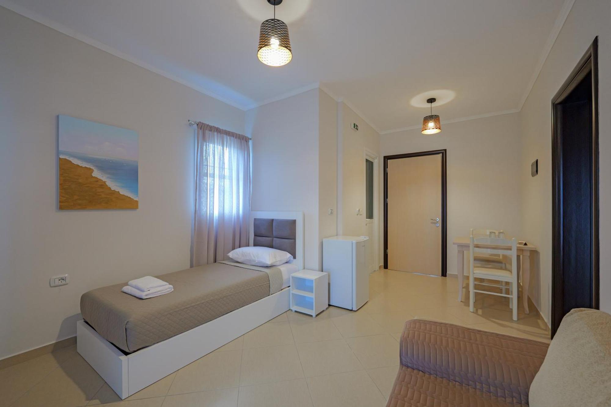 Hotel Deja Vu Ksamil Dış mekan fotoğraf