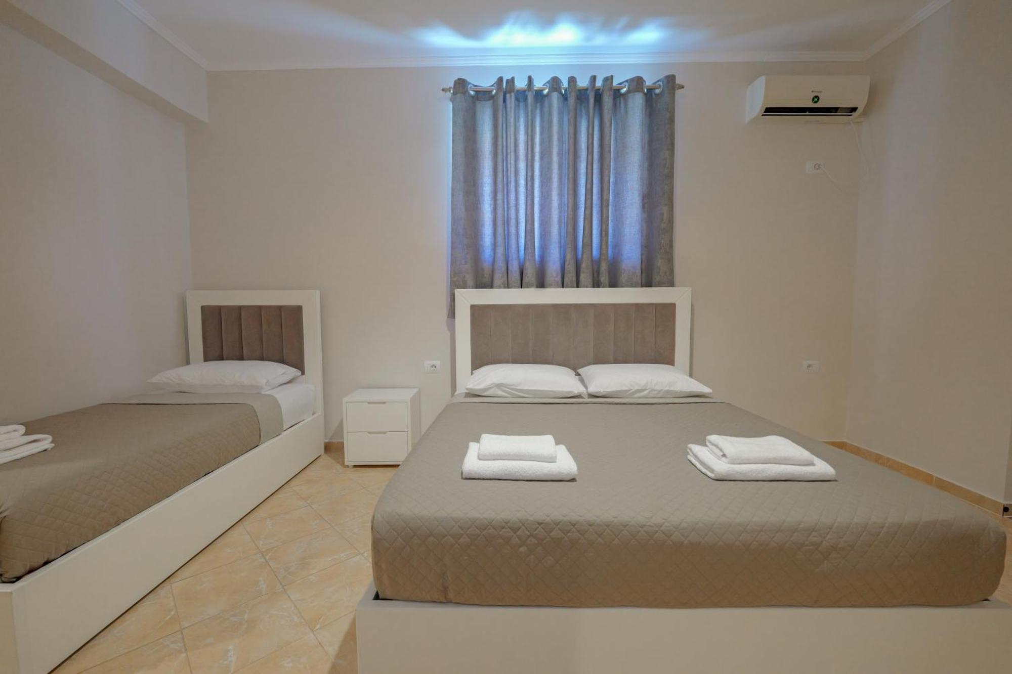 Hotel Deja Vu Ksamil Oda fotoğraf