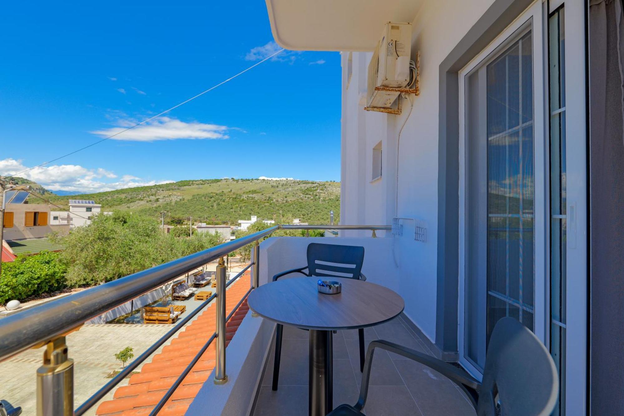Hotel Deja Vu Ksamil Dış mekan fotoğraf