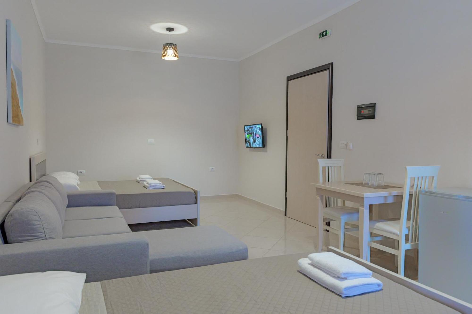 Hotel Deja Vu Ksamil Oda fotoğraf