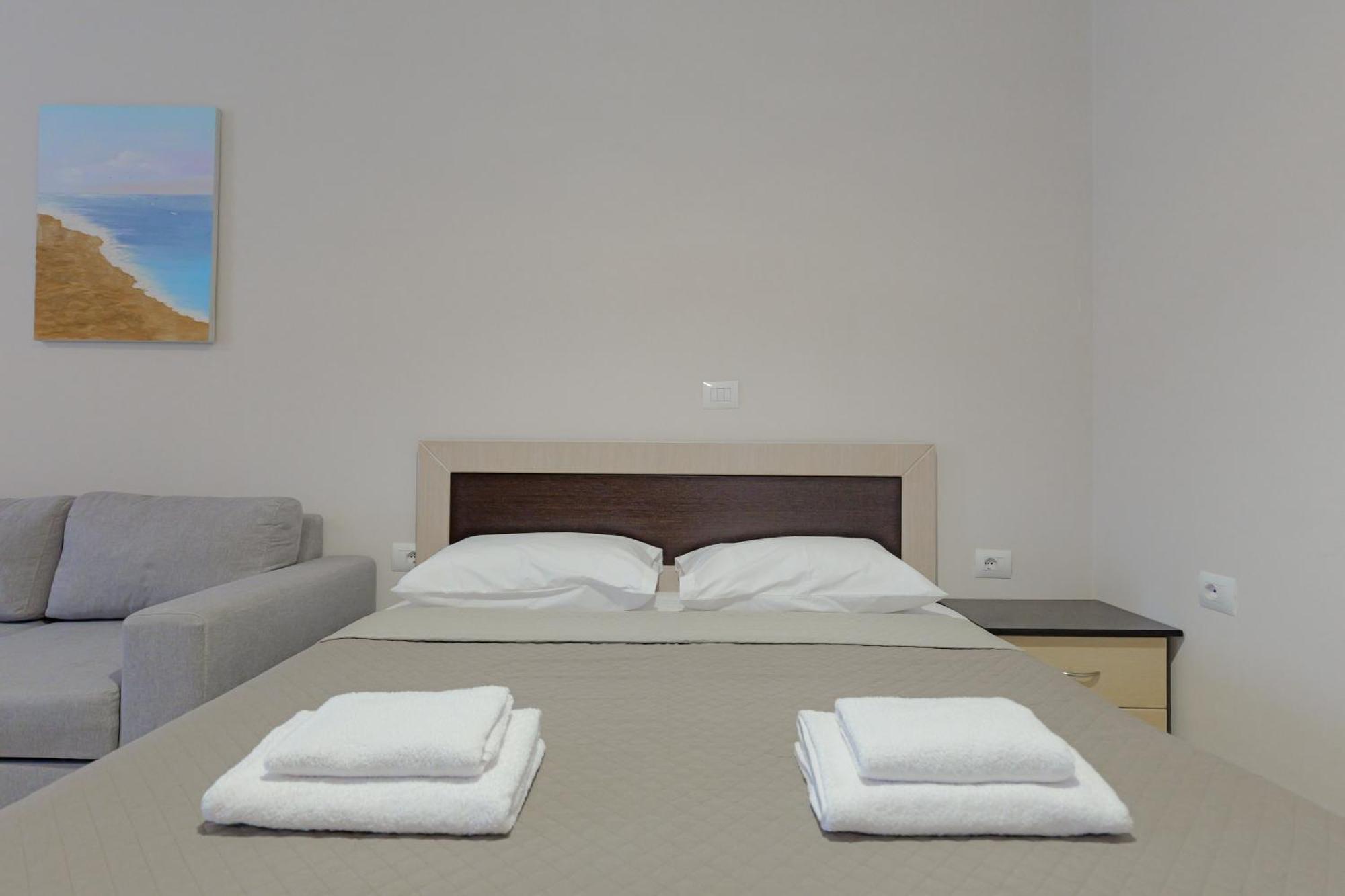 Hotel Deja Vu Ksamil Oda fotoğraf