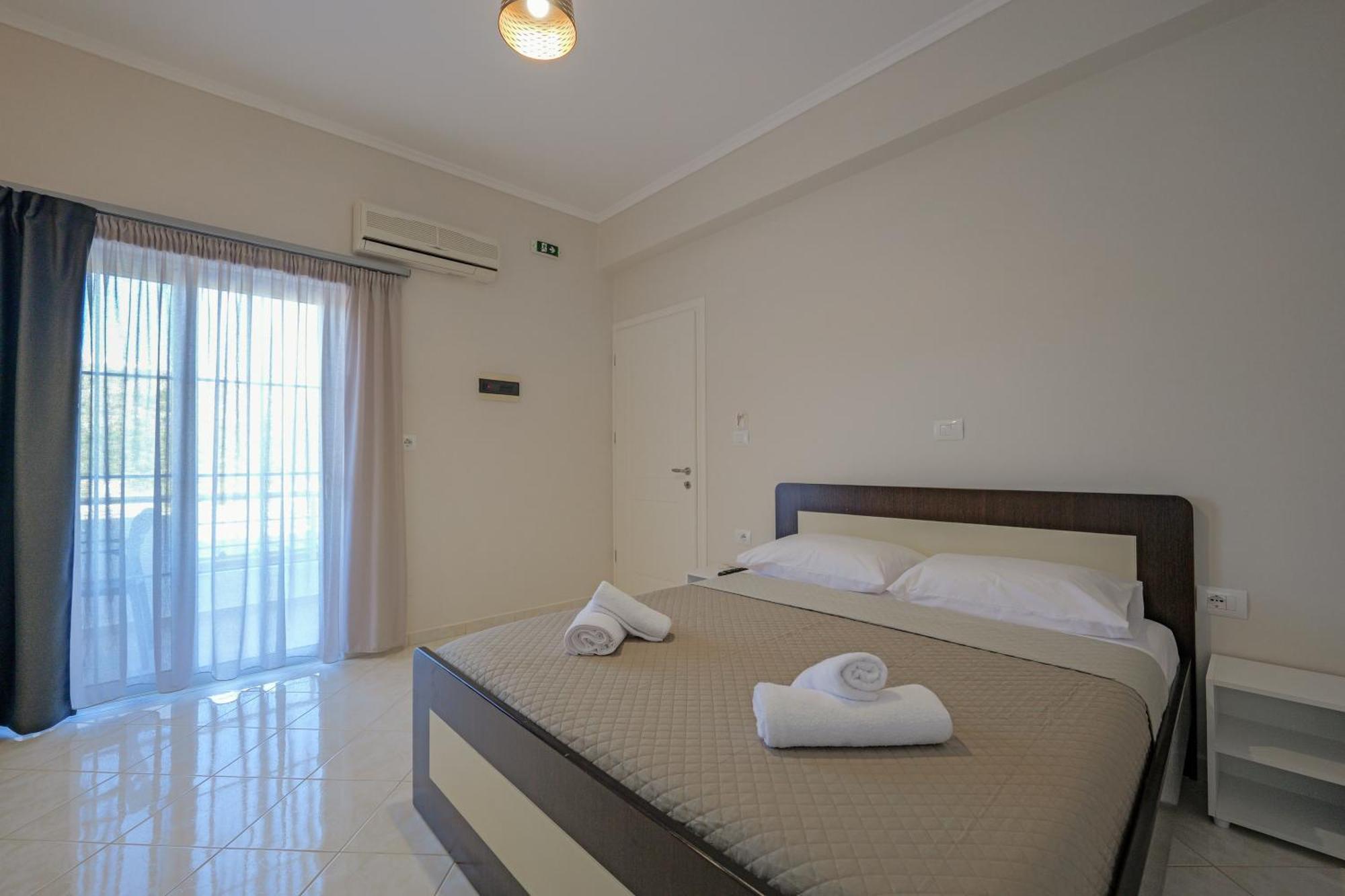 Hotel Deja Vu Ksamil Dış mekan fotoğraf